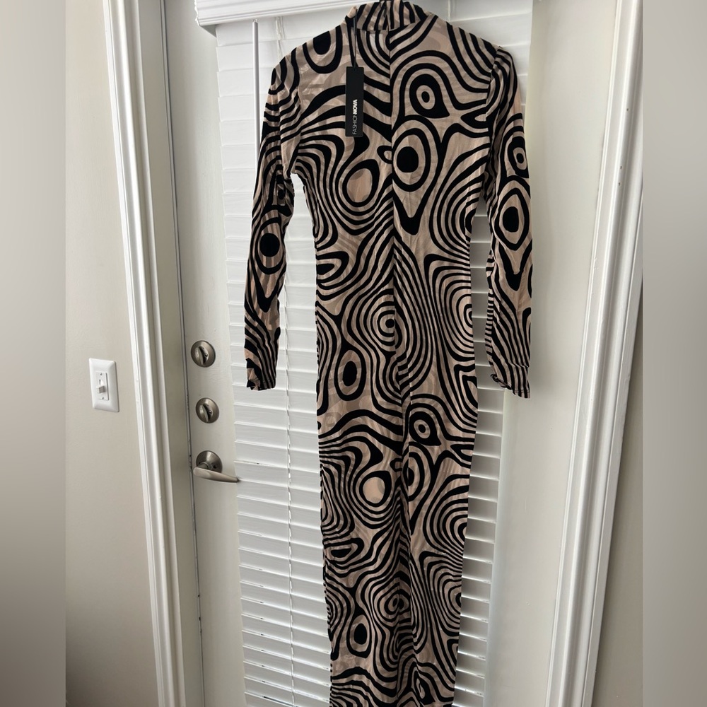 Abstract Patterned Long Sleeve Dress
